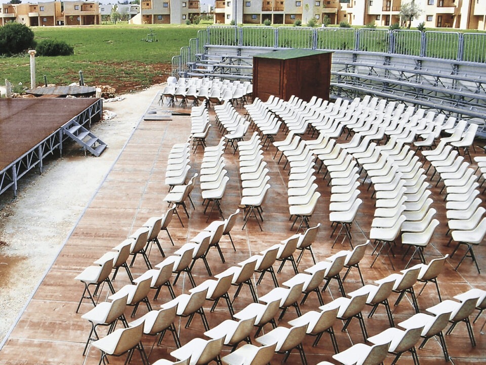 Noleggiare pedane e palchi per eventi Noleggiare pedane e palchi per eventi