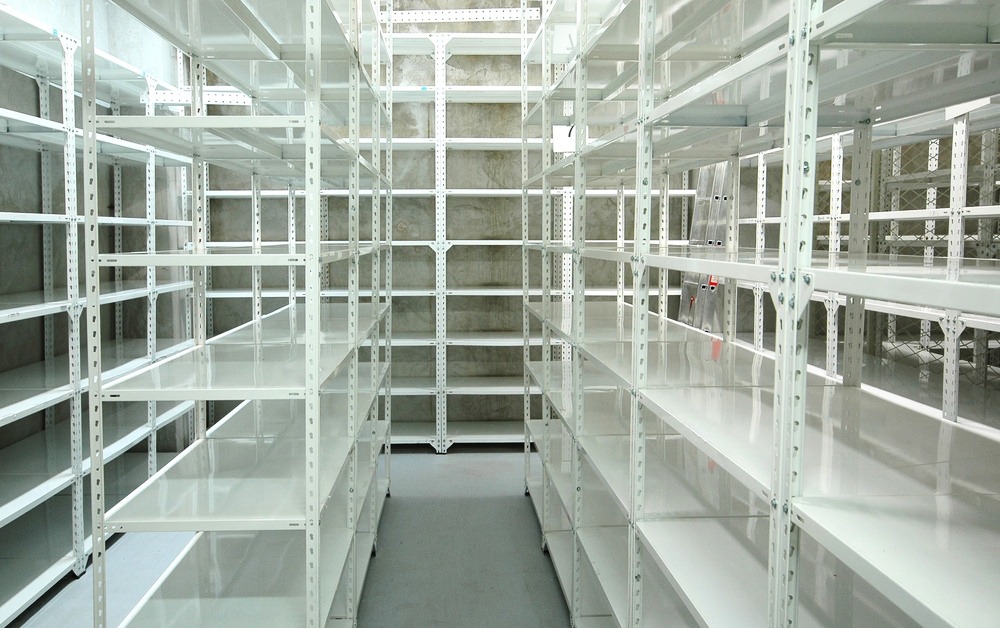 Scaffalature metalliche industriali: guida alla sc