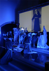 Terepia porta in scena la vita di Padre Leopoldo. Terepia porta in scena la vita di Padre Leopoldo.