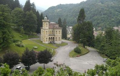 All’opera con Fogazzaro nella villa Margherita Ton All’opera con Fogazzaro nella villa Margherita Ton