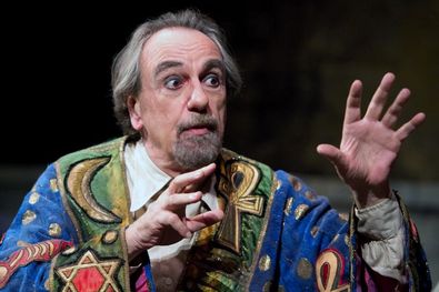 Vicenza: "La Grande Magia" con Luca De Filippo Vicenza: "La Grande Magia" con Luca De Filippo