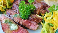 Carne di struzzo, ecco quali sono i benefici Carne di struzzo, ecco quali sono i benefici