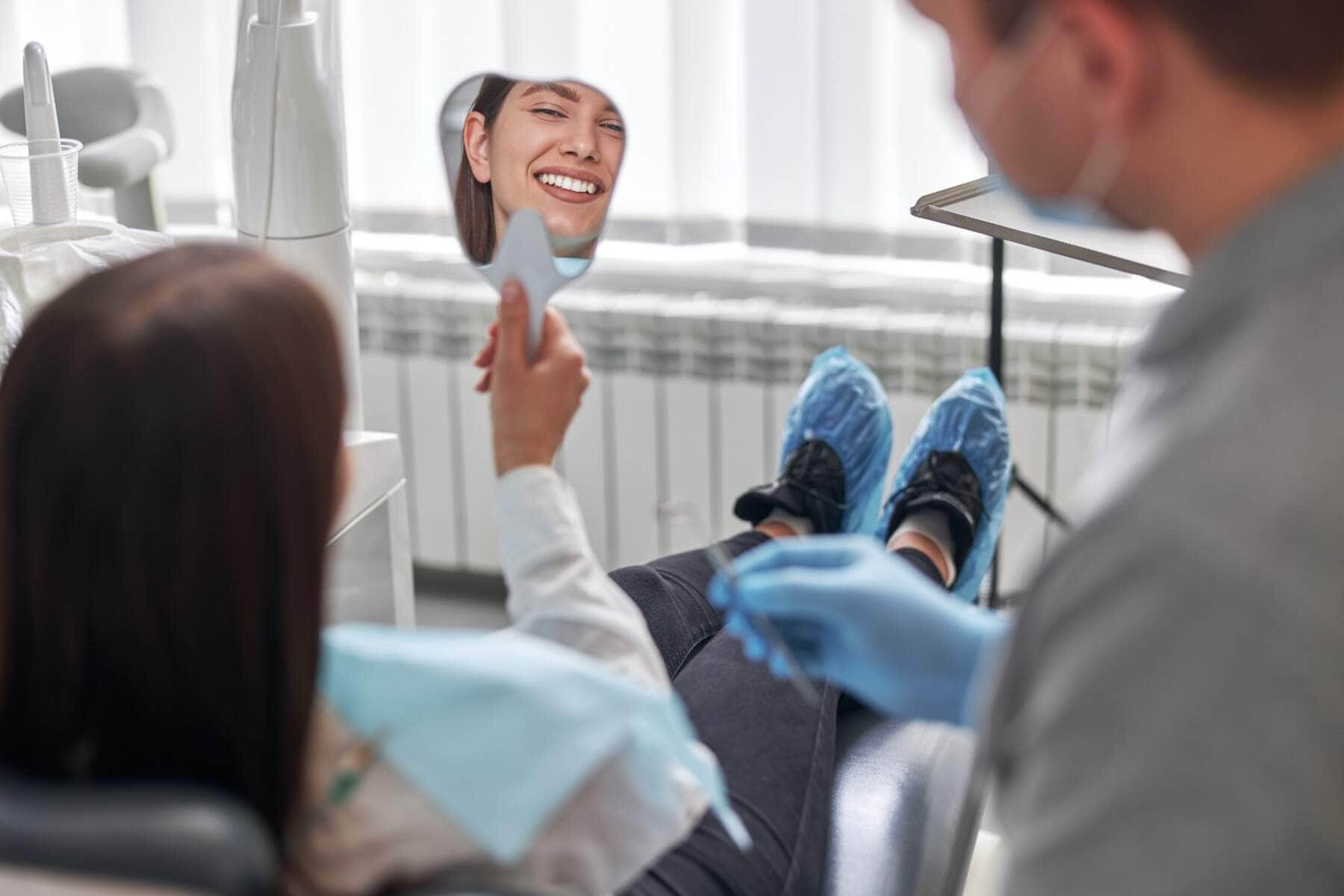 Cure dentali all'estero: guida pratica per risparm