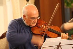 MUSICA, MAESTRO ACCARDO!